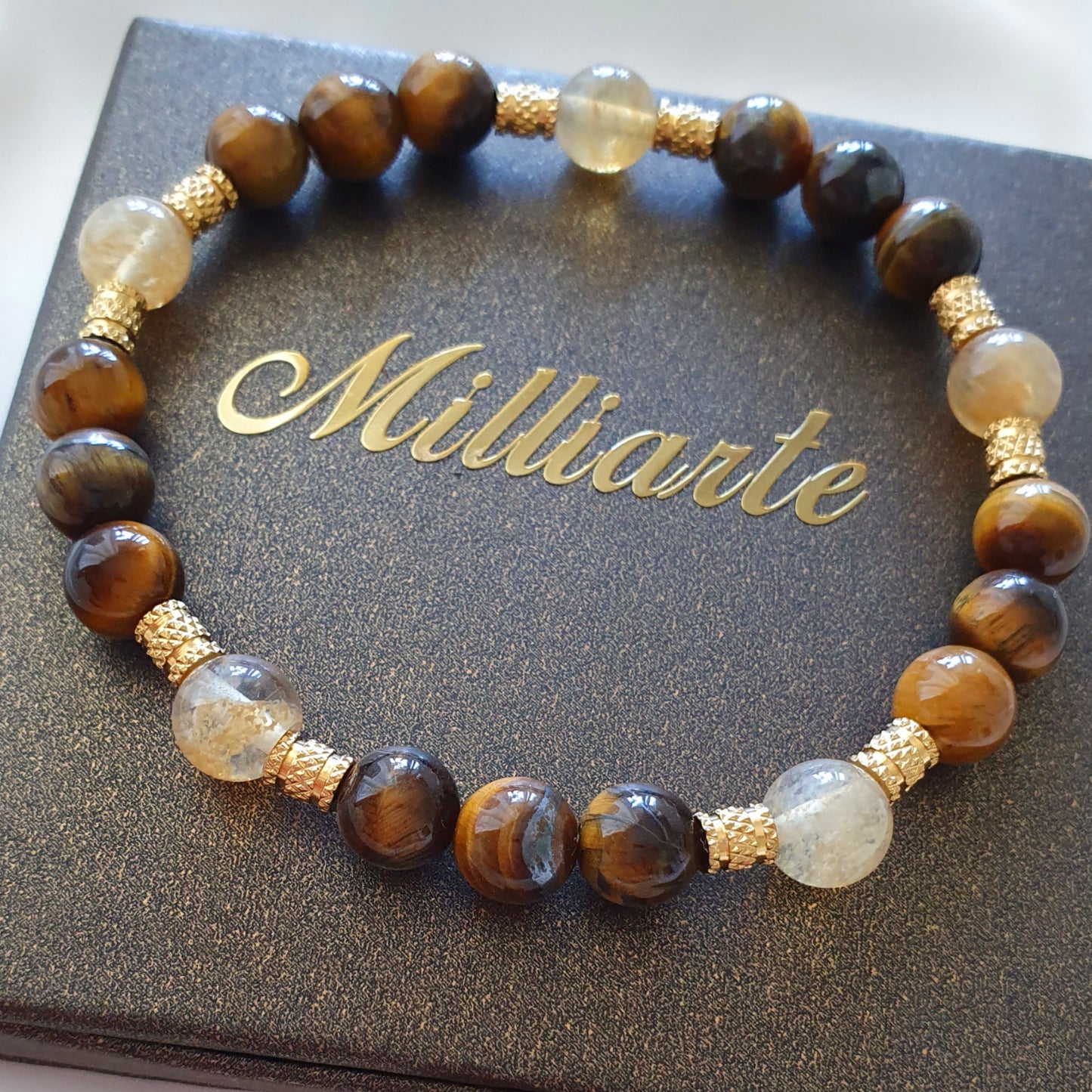 Citrin- und Tigerauge-Perlen mit 18K goldplattierten Edelstahl-Zwischenteilen – edles Chakra Armband