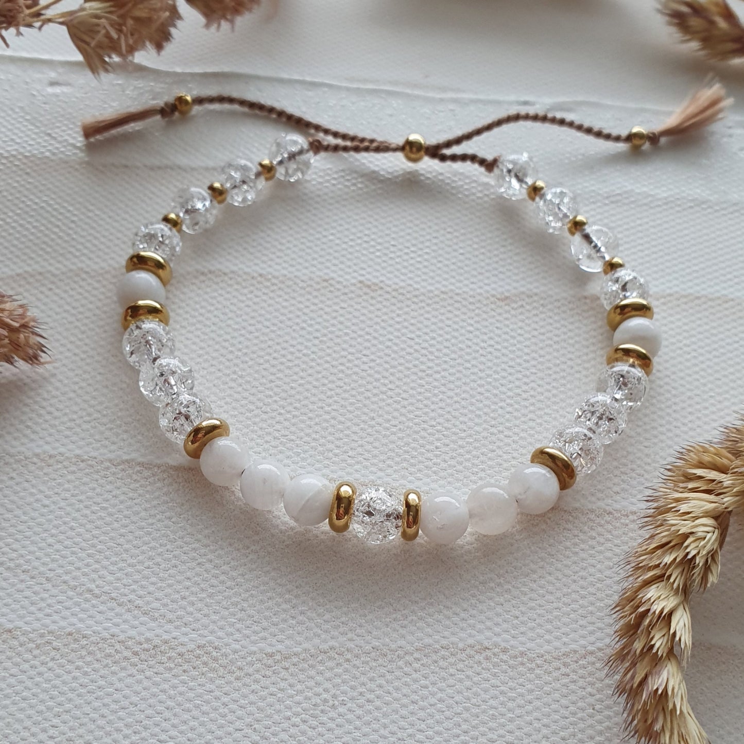 Mondstein Bergkristall Armband Damen, 18K Gold plattierte Edelstahl Elemente, verstellbar, wasserfest, Perlenarmband für Harmonie und Klarheit