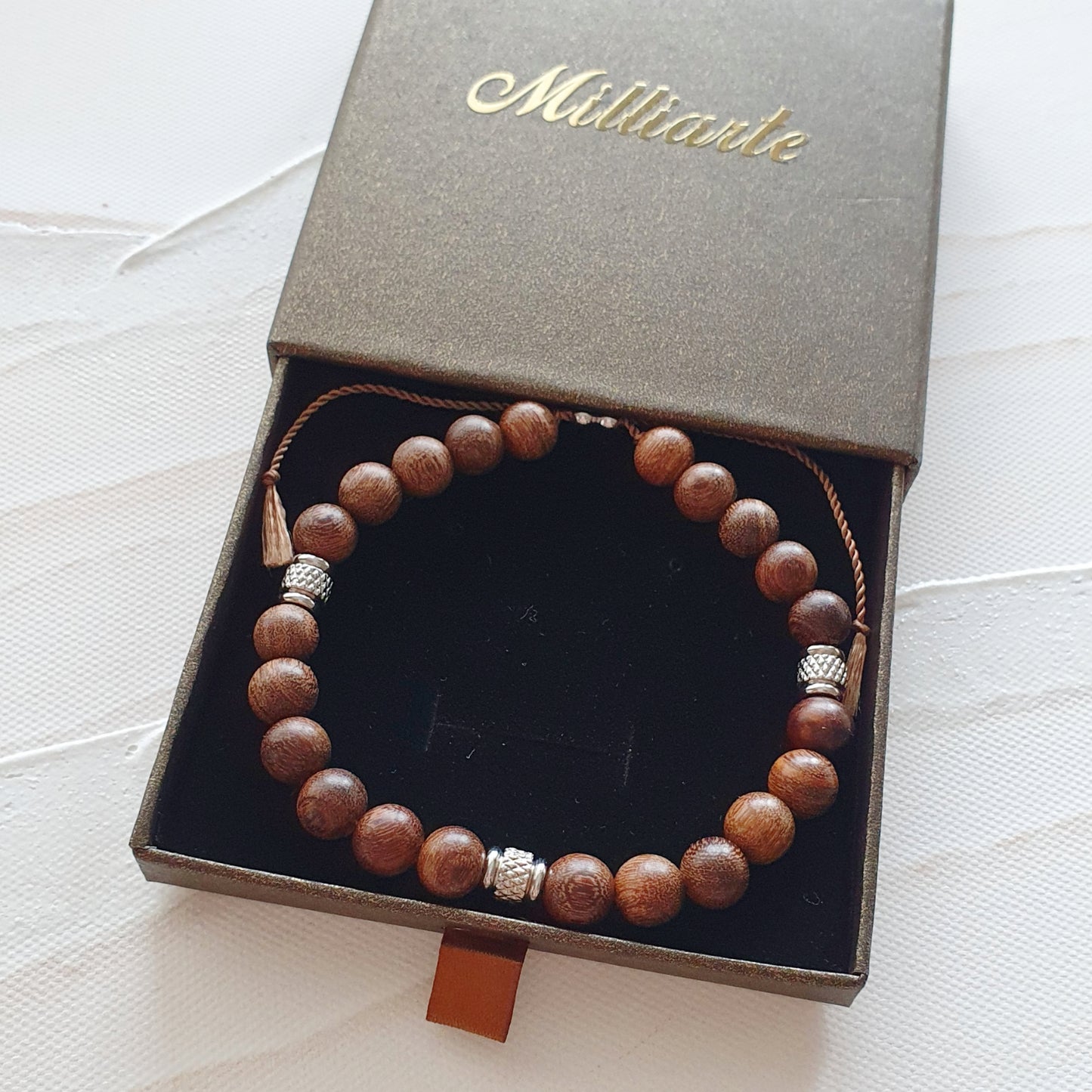 Spirituelles Sandelholz Mala Armband, fördert Ruhe, Konzentration und Gelassenheit