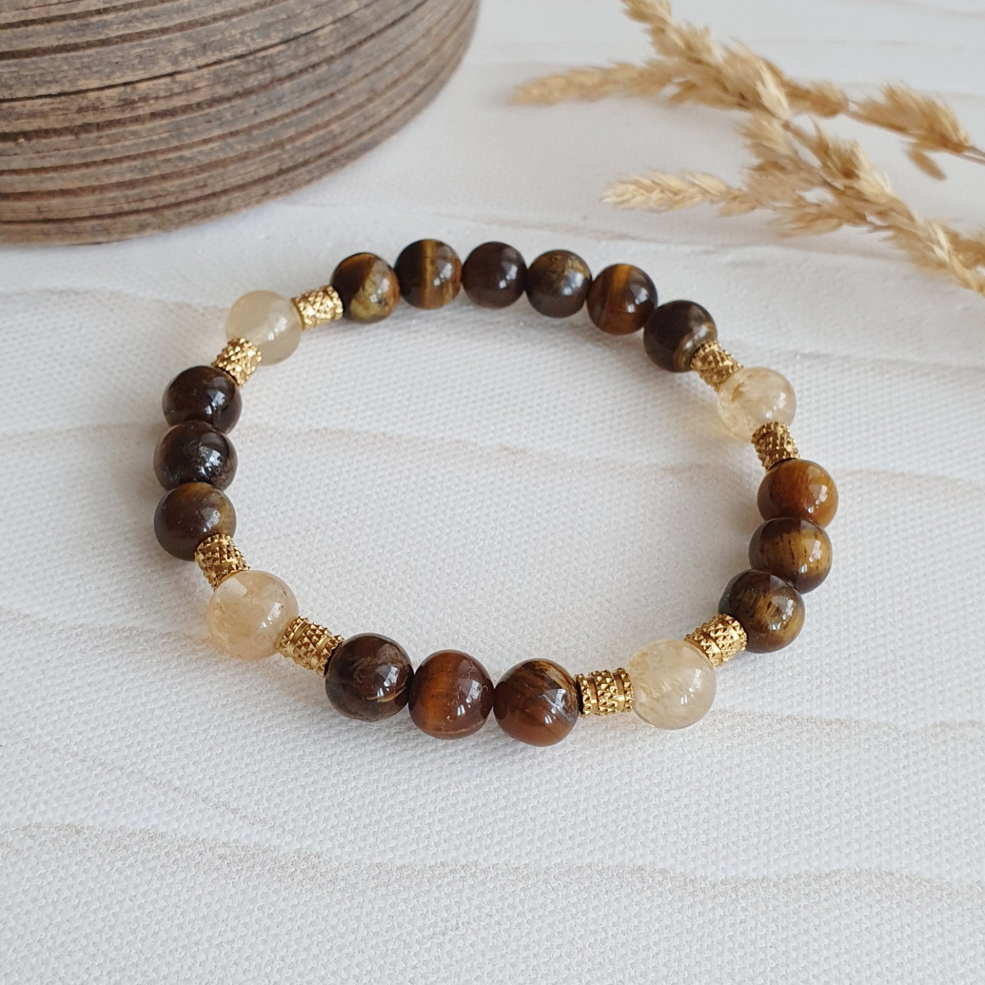 Citrin und Tigerauge Edelsteinarmband mit 18K goldplattierten Edelstahl-Elementen – handgefertigtes Energiearmband