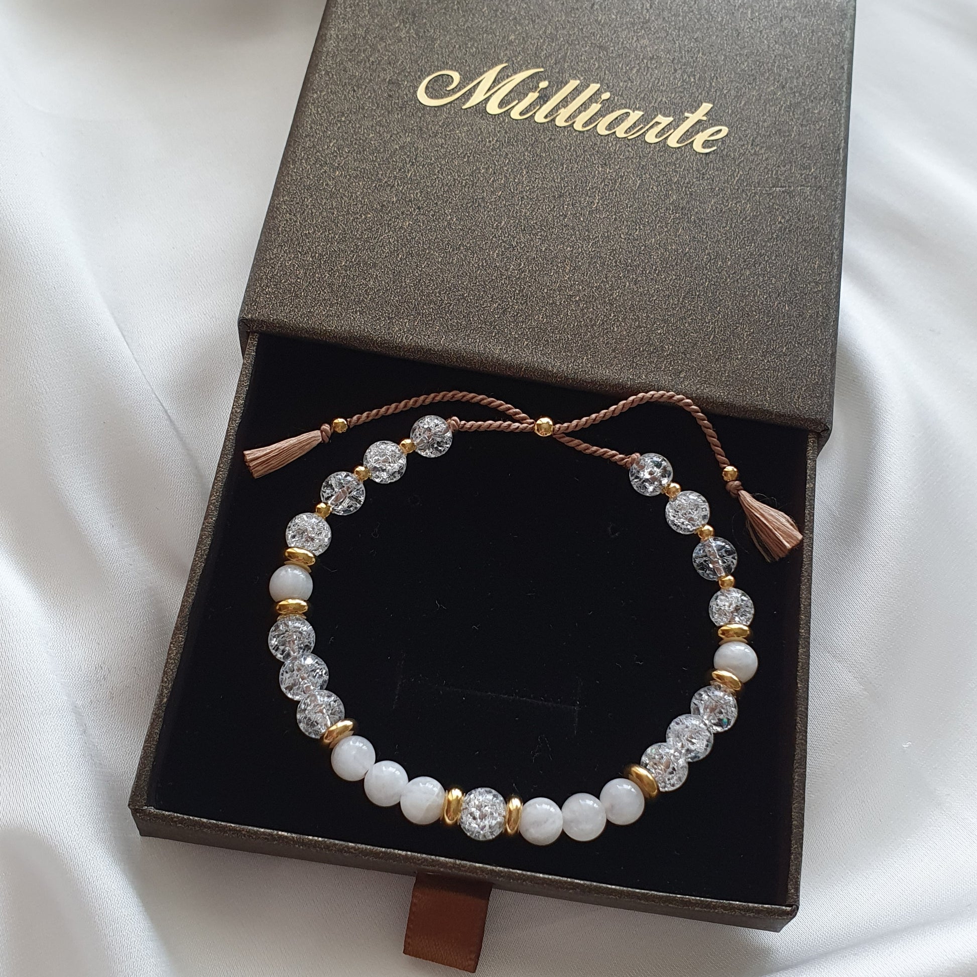 Edle Geschenkbox mit Mondstein Bergkristall Armband Damen, 18K Gold plattierte Edelstahl Elemente, Schmuck Geschenkidee, wasserfest